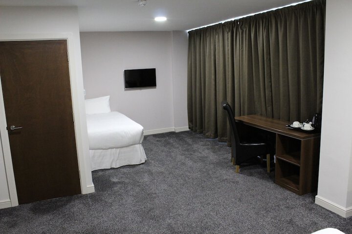 Room 5 of 41