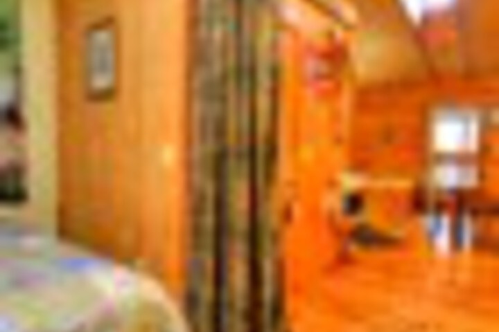 Room 35 of 204