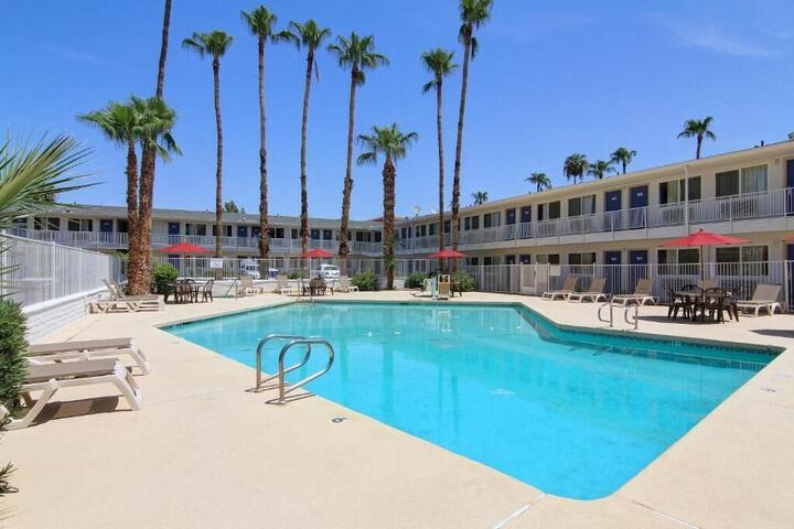 Hotel with Pool