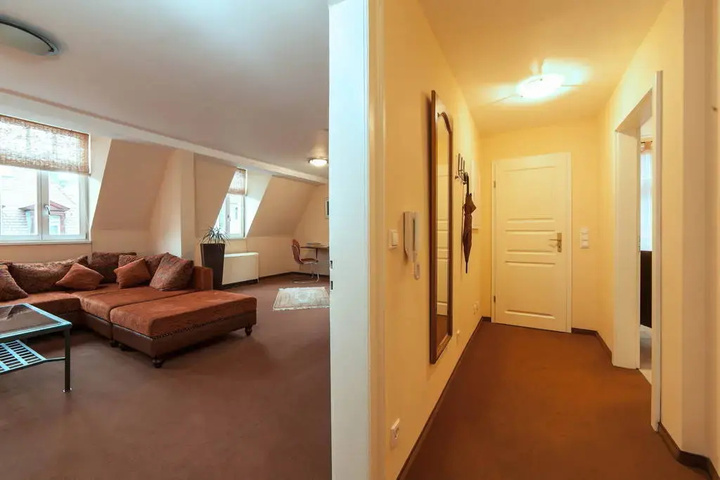 Room 3 of 12