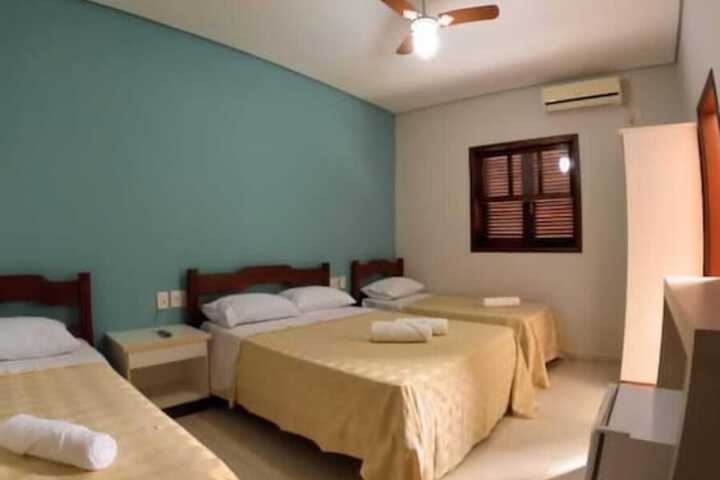 Room 5 of 16