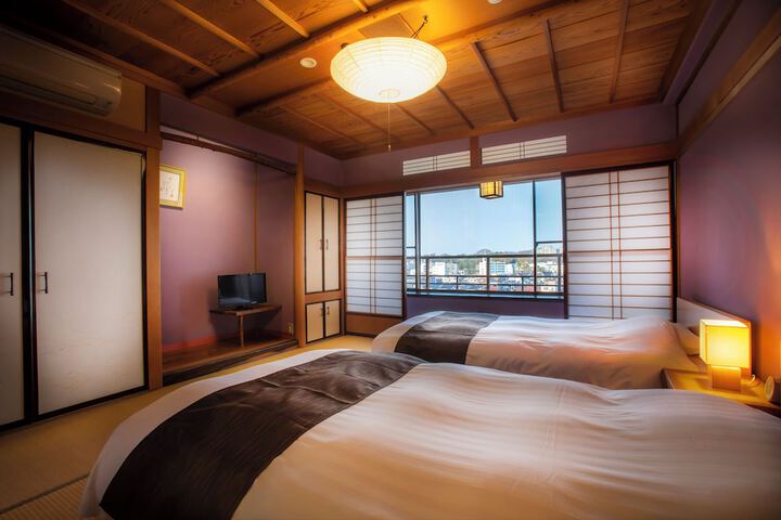 Room 15 of 132
