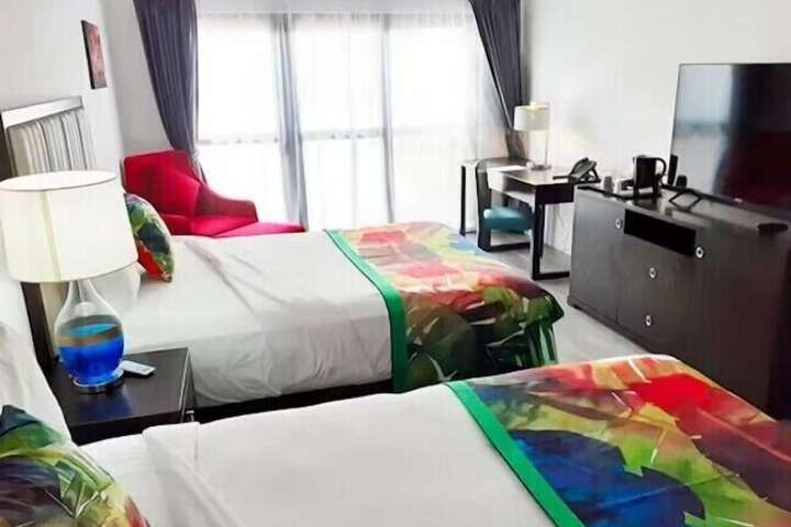 Room 10 of 23