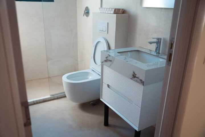 Room 25 of 54