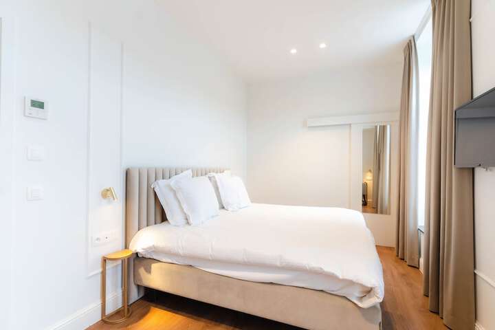 Room 54 of 113