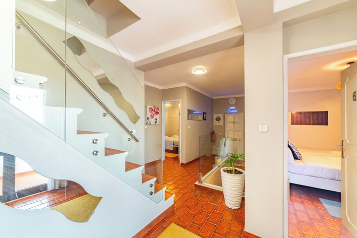 Hotel Interior 4 of 194