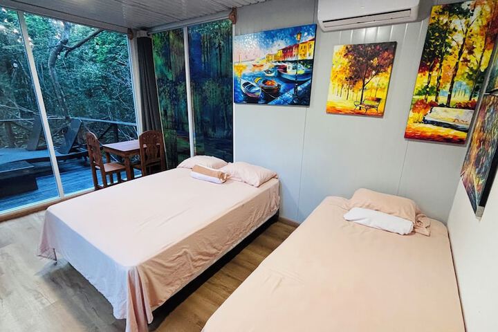 Room 34 of 74