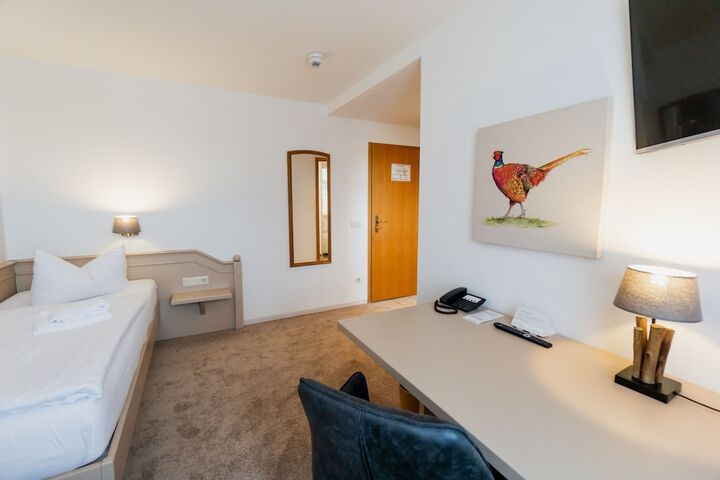 Room 45 of 132