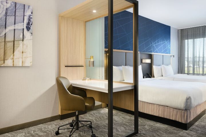 Room 5 of 22