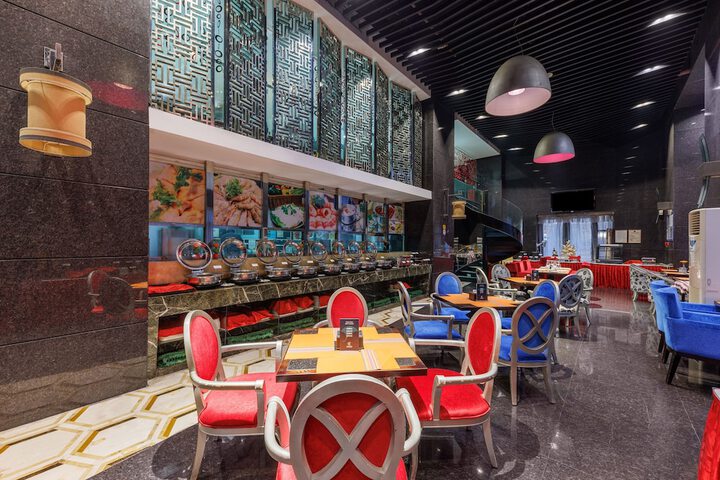 Dining Photos