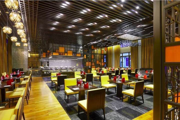 Dining Photos