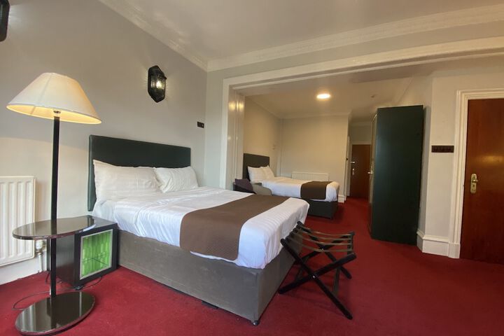 Room 19 of 86