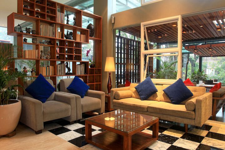 Hotel Lobby