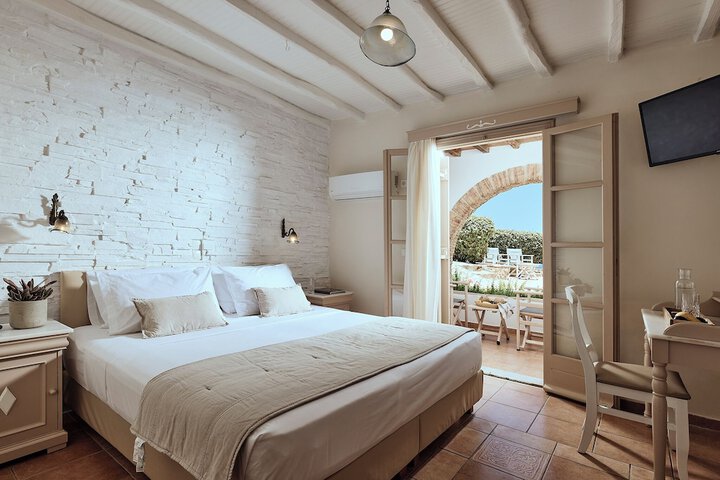 Room 44 of 93