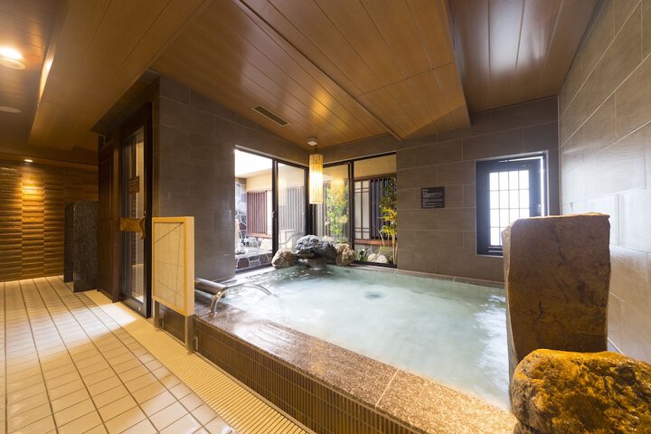 Spa 54 of 81