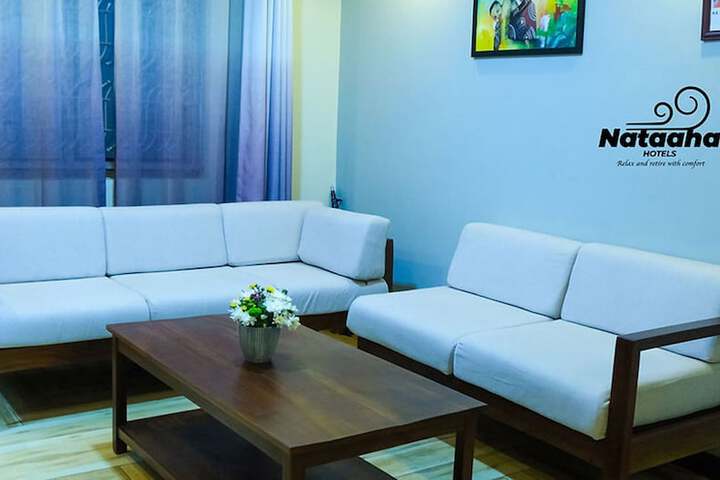 Room 9 of 20