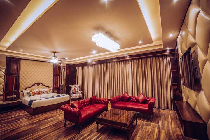 Room 8 of 45