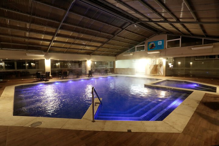 Pool 33 of 50