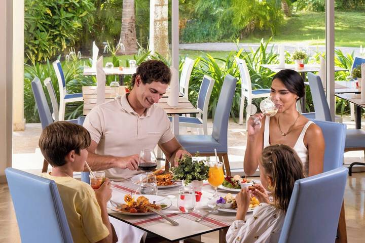Dining 93 of 131