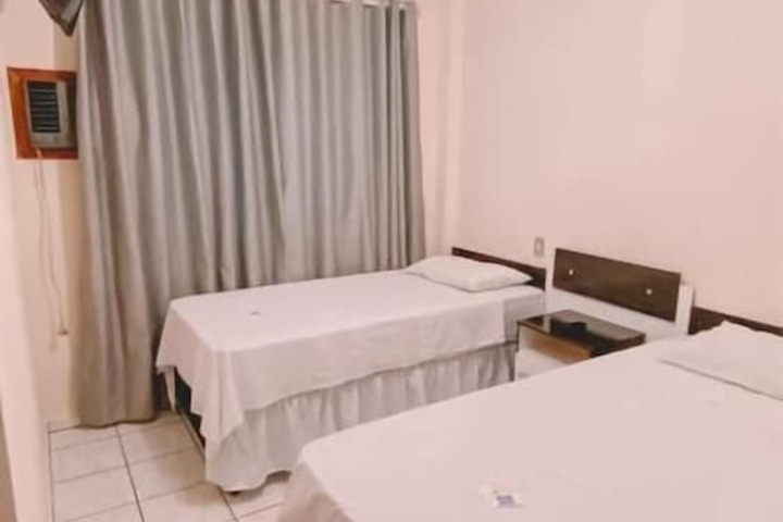 Room 8 of 44