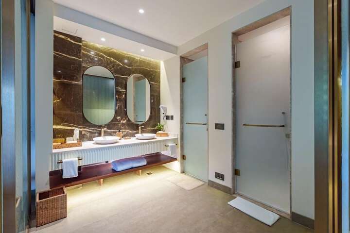 Room 60 of 113