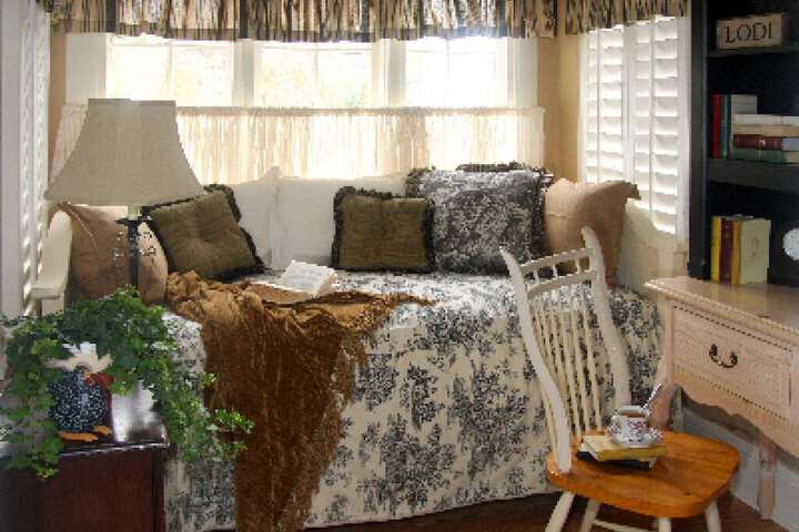 Room 2 of 20
