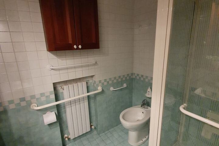 Room 16 of 43