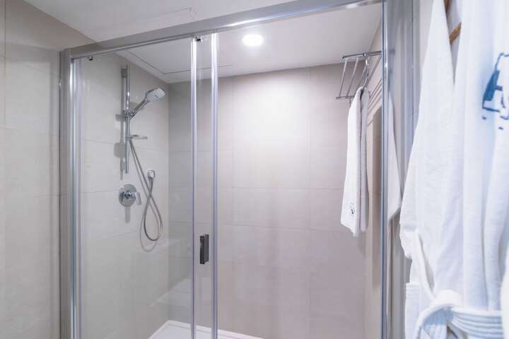 Bath Photo