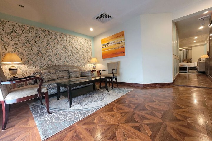 Room 14 of 89