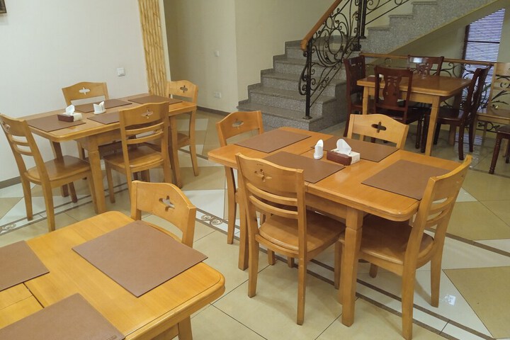 Breakfast/Coffee Service 94 of 123