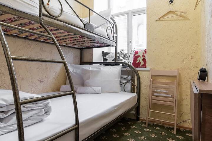Room 25 of 25