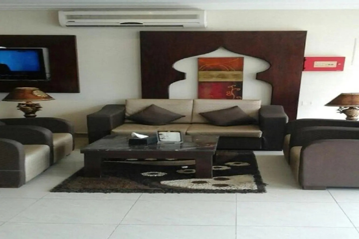 Room 3 of 7