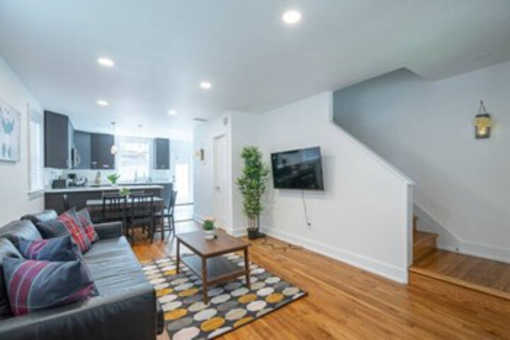  5m to DC & DCA by CozySuites