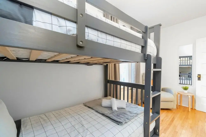 Charming 3BR Home With BBQ Near Downtown Toronto