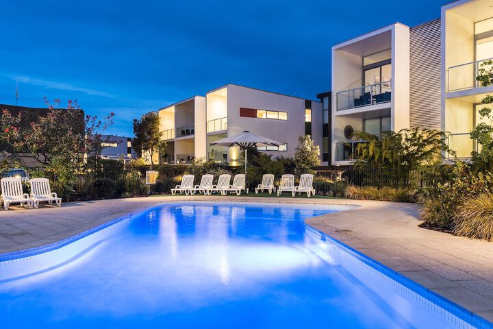 Pool 87 of 125