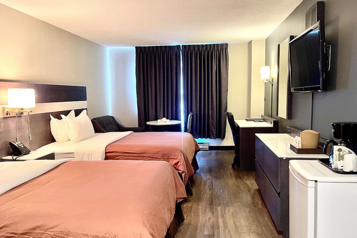 Quadruple 2 Double Beds (5 of 10)
