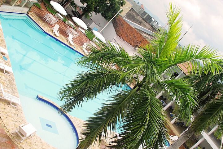 Pool 15 of 26
