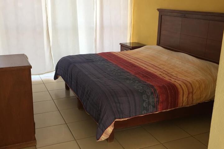 Room 4 of 17