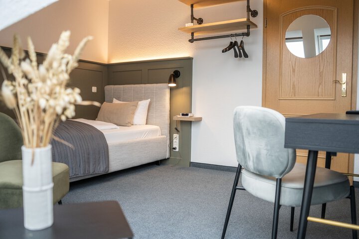 Room 40 of 191