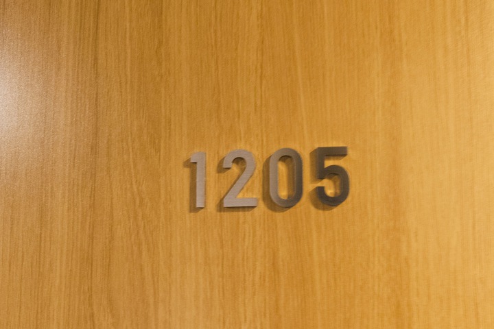 Room 8 of 76
