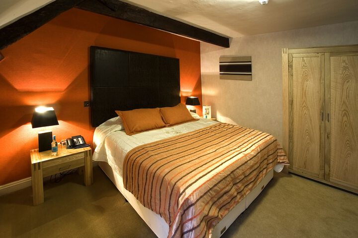 Room 2 of 58