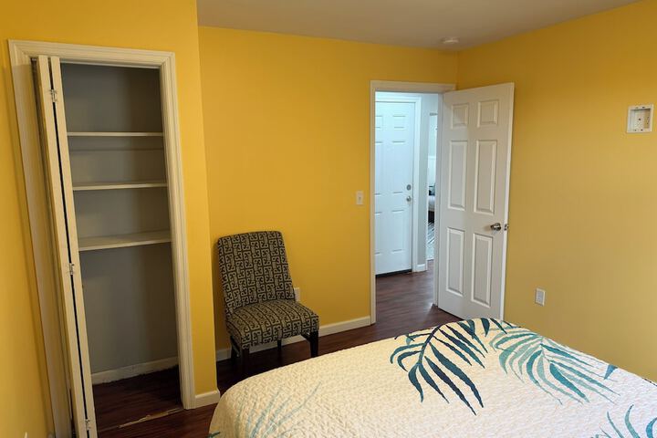 Room 48 of 136