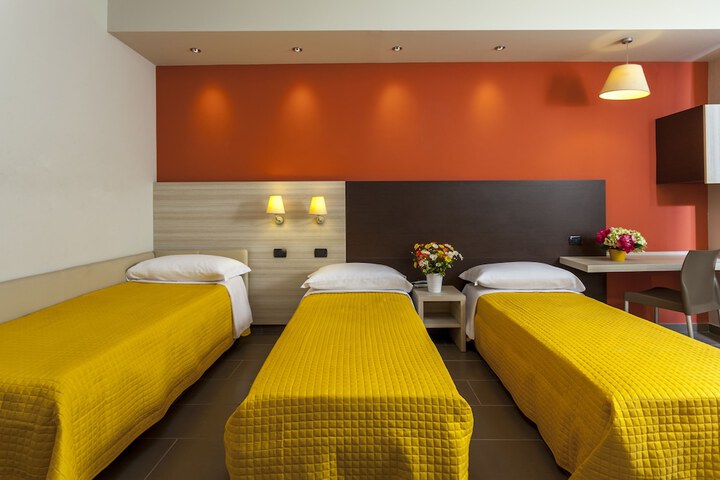 Room 13 of 44