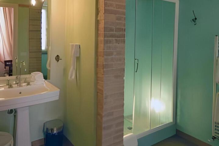 Inside Room Photo