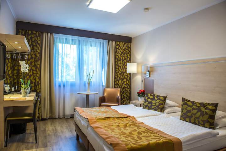 Room 5 of 54