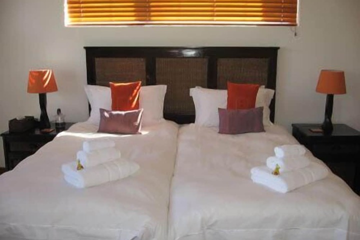 Room 8 of 27