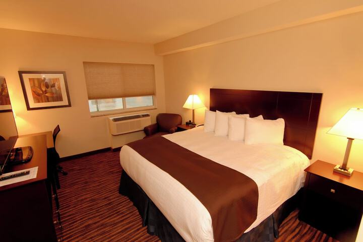 Standard | King Bed (2 of 21)