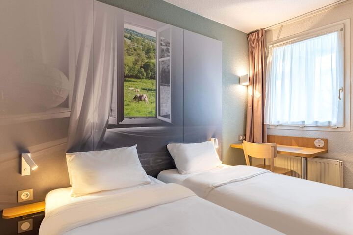 Room 21 of 43