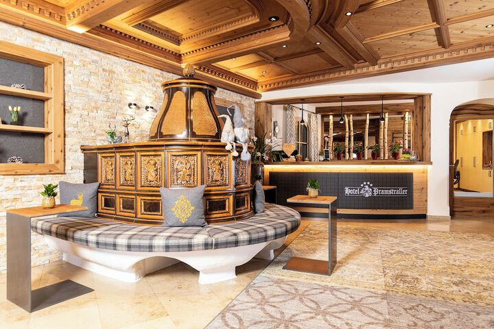 Hotel Interior 8 of 181