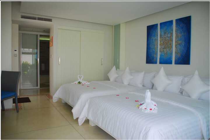Room 16 of 66